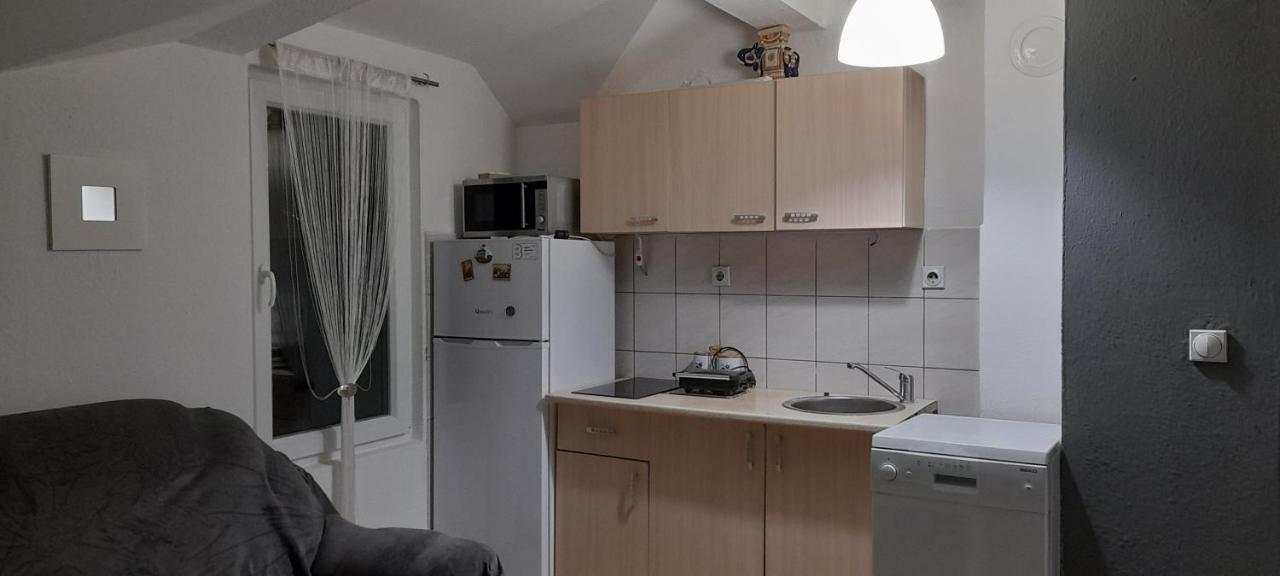 Airport Shtrkovi - Storks Apartment Petrovec Exterior photo
